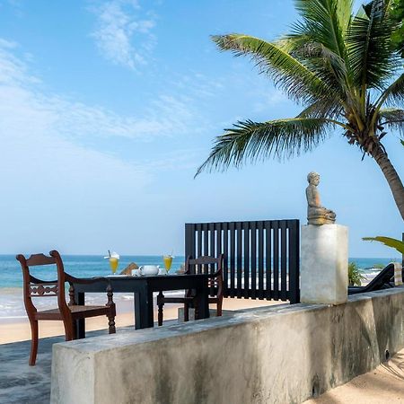 Red Parrot Beach Villa Ambalangoda  Ngoại thất bức ảnh