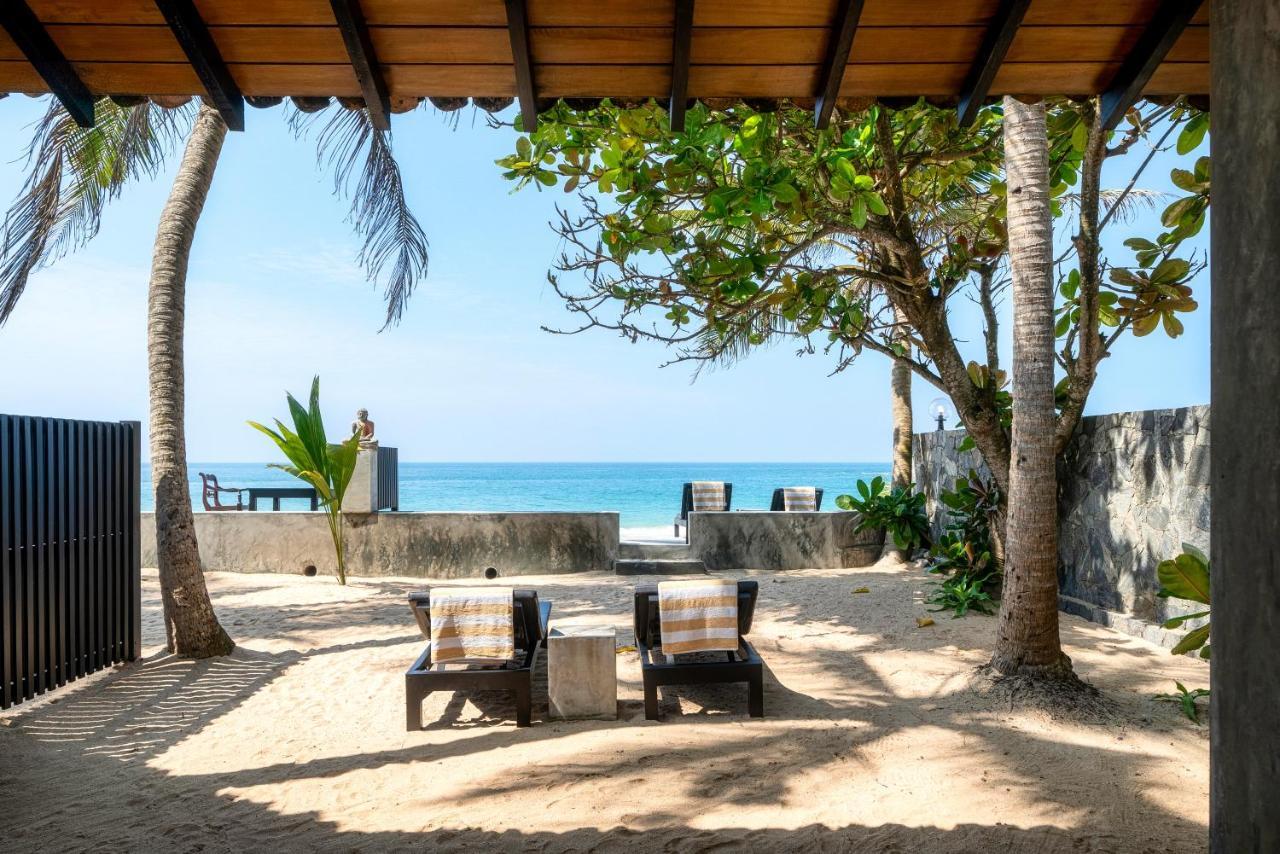 Red Parrot Beach Villa Ambalangoda  Ngoại thất bức ảnh